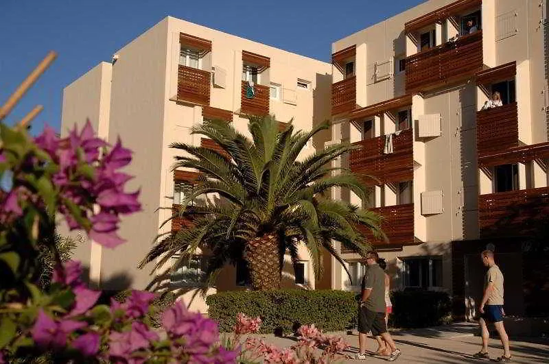 Vacanceole - Residence L'Ile D'Or La Londe-les-Maures Apart Otel